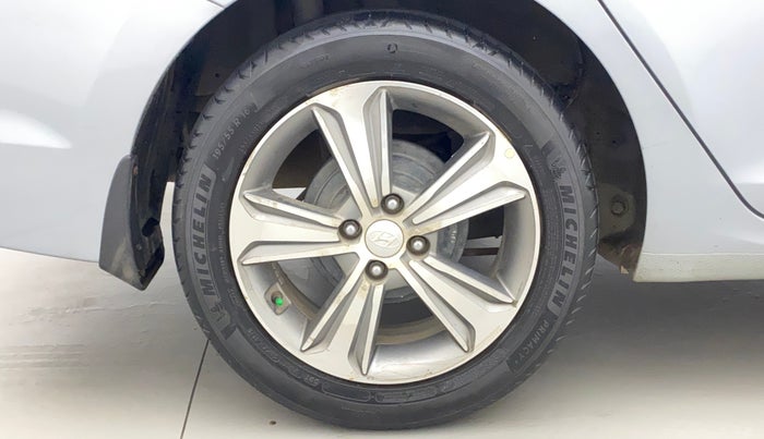 2019 Hyundai Verna 1.6 CRDI SX (O) AT, Diesel, Automatic, 59,987 km, Right Rear Wheel