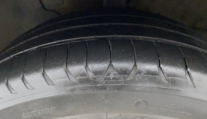 2019 Hyundai Verna 1.6 CRDI SX (O) AT, Diesel, Automatic, 59,987 km, Left Front Tyre Tread