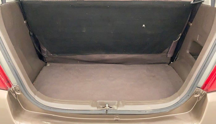 2010 Maruti Zen Estilo LXI, Petrol, Manual, 17,890 km, Boot Inside