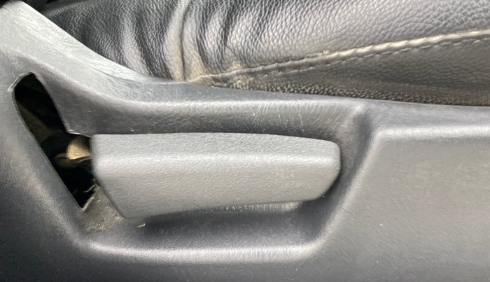 2018 Maruti Alto K10 VXI, Petrol, Manual, 57,895 km, Driver Side Adjustment Panel