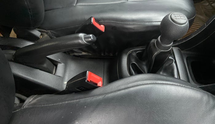 2015 Maruti Swift LDI, Diesel, Manual, 79,359 km, Gear Lever