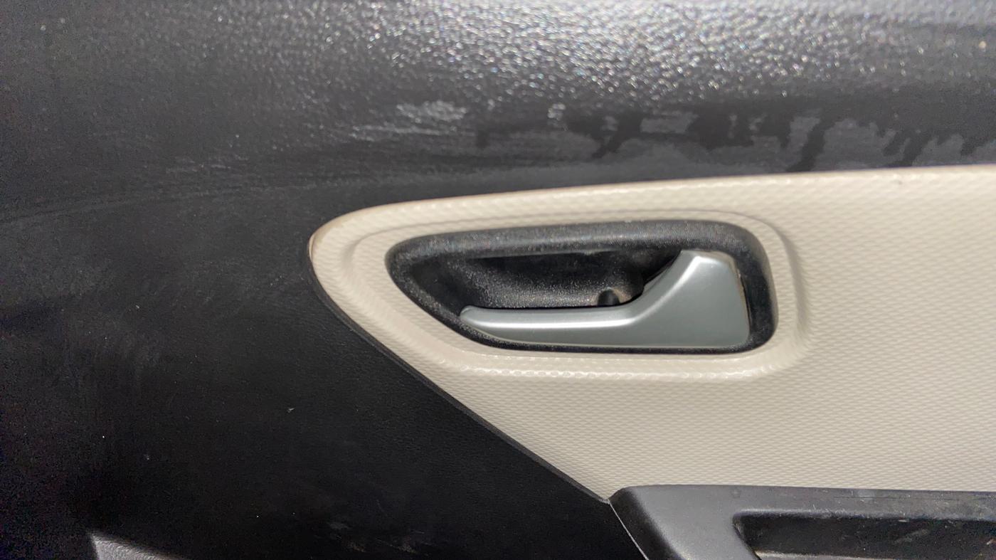 2020 Maruti Alto VXI, Petrol, Manual, 49,616 km, Driver Side Door Panels Control