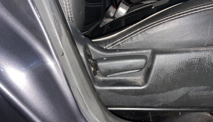 2020 Maruti Alto VXI, Petrol, Manual, 49,616 km, Driver Side Adjustment Panel