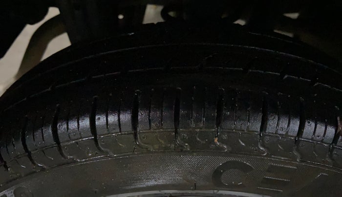 2020 Maruti Alto VXI, Petrol, Manual, 49,616 km, Right Rear Tyre Tread
