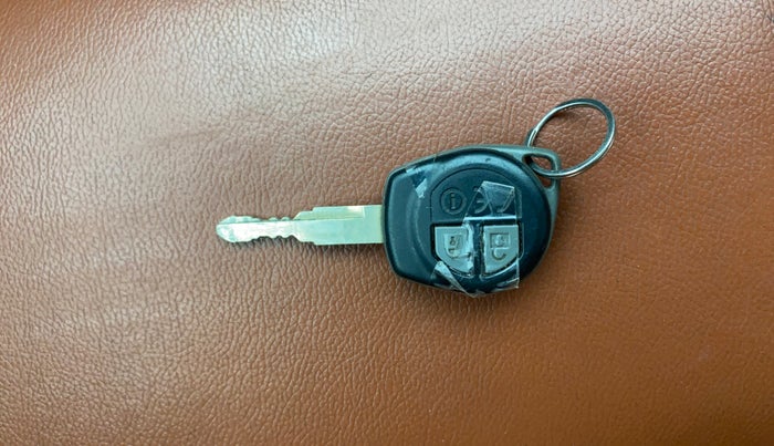 2021 Maruti Ertiga VXI SHVS, Petrol, Manual, 93,959 km, Key Close Up