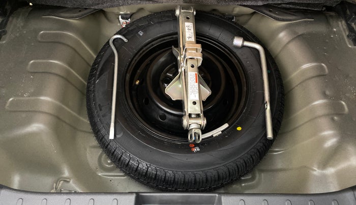 2019 Maruti Alto 800 LXI, Petrol, Manual, 14,519 km, Spare Tyre