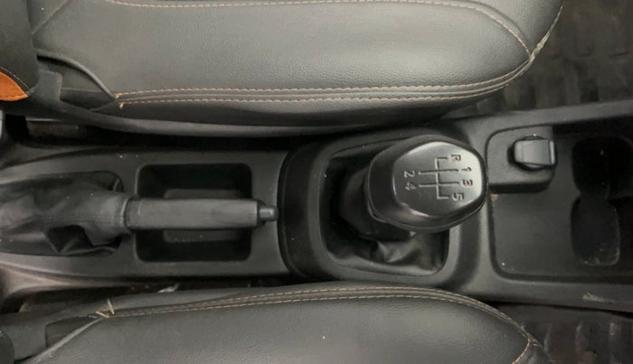 2019 Renault Kwid RXL, Petrol, Manual, 27,315 km, Gear Lever