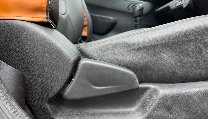 2019 Renault Kwid RXL, Petrol, Manual, 27,315 km, Driver Side Adjustment Panel