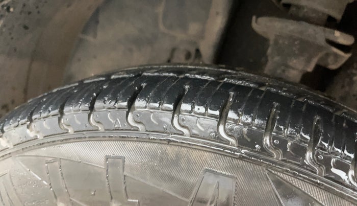 2019 Renault Kwid RXL, Petrol, Manual, 27,315 km, Left Front Tyre Tread