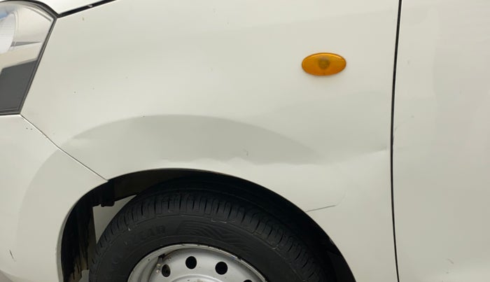 2017 Maruti Wagon R 1.0 LXI CNG (O), CNG, Manual, 40,714 km, Left fender - Minor scratches