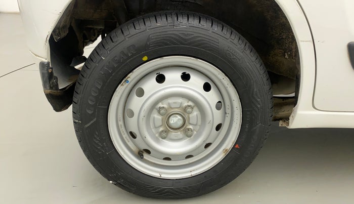 2017 Maruti Wagon R 1.0 LXI CNG (O), CNG, Manual, 40,714 km, Right Rear Wheel