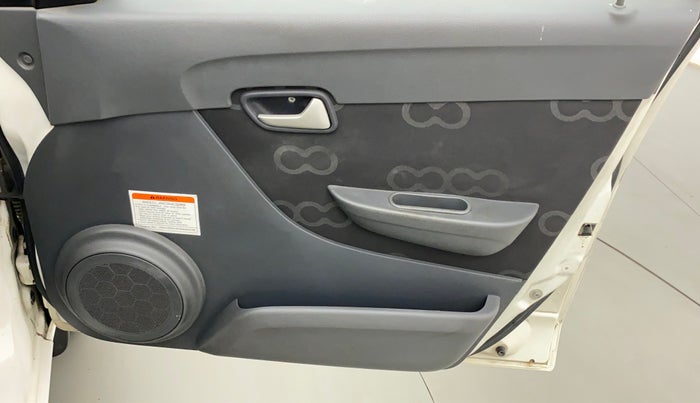 2014 Maruti Alto 800 LXI CNG, CNG, Manual, 1,11,635 km, Driver Side Door Panels Control