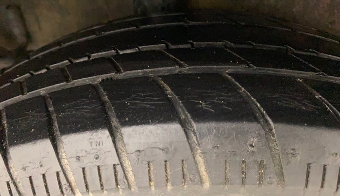 2018 Maruti Celerio ZXI, Petrol, Manual, 32,112 km, Right Rear Tyre Tread