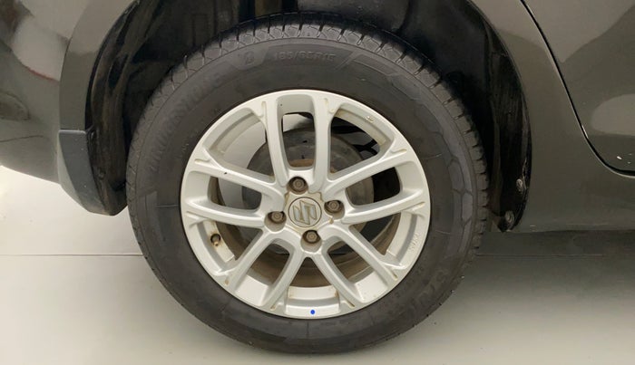 2016 Maruti Swift Dzire VXI AT, Petrol, Automatic, 92,121 km, Right Rear Wheel