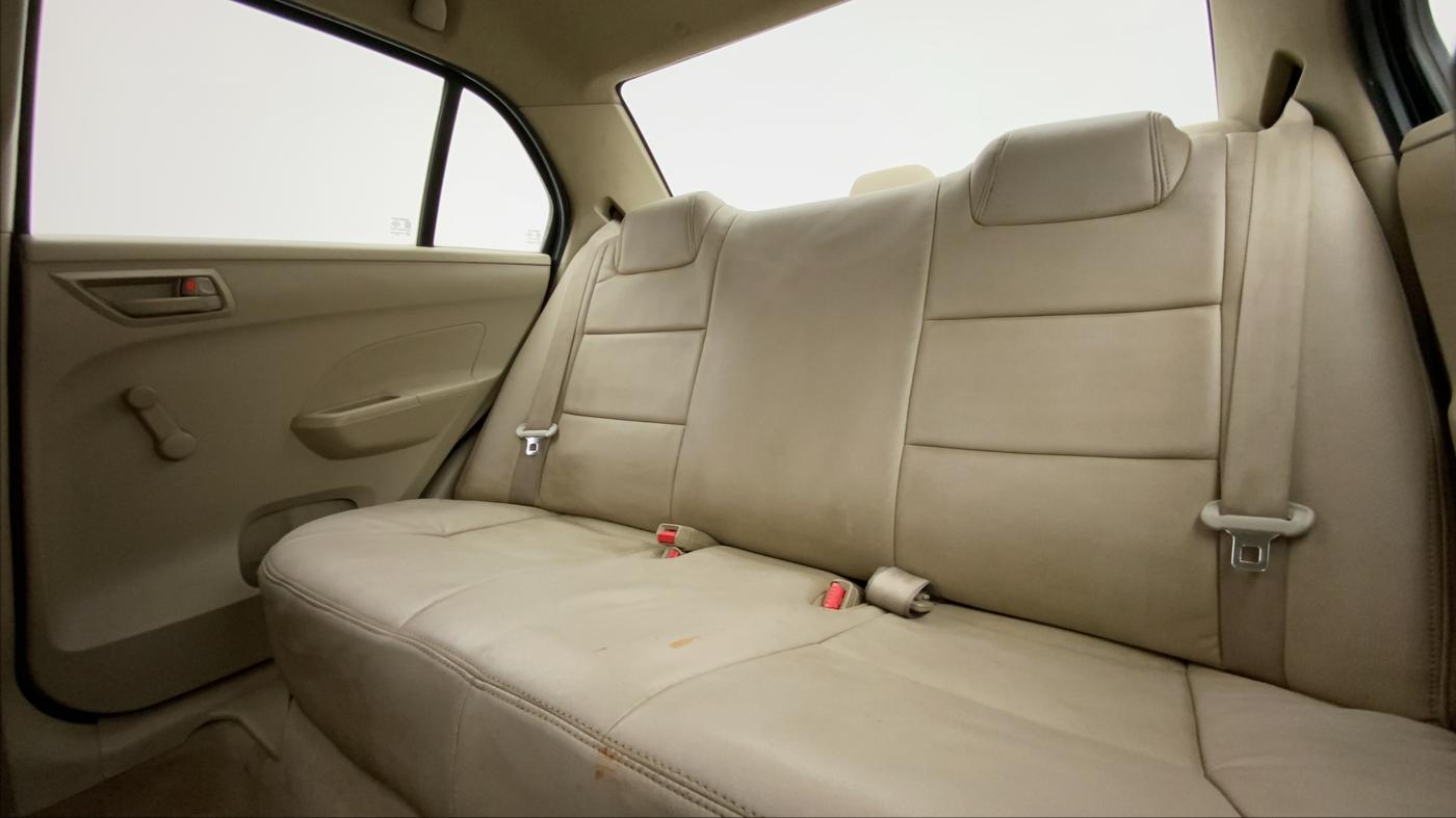 2015 Maruti Swift Dzire LXI, Petrol, Manual, 33,767 km, Right Side Rear Door Cabin