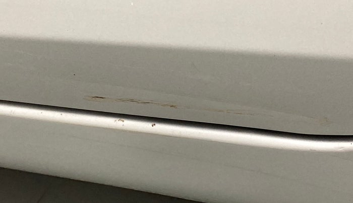 2015 Maruti Swift Dzire LXI, Petrol, Manual, 33,767 km, Rear left door - Minor scratches