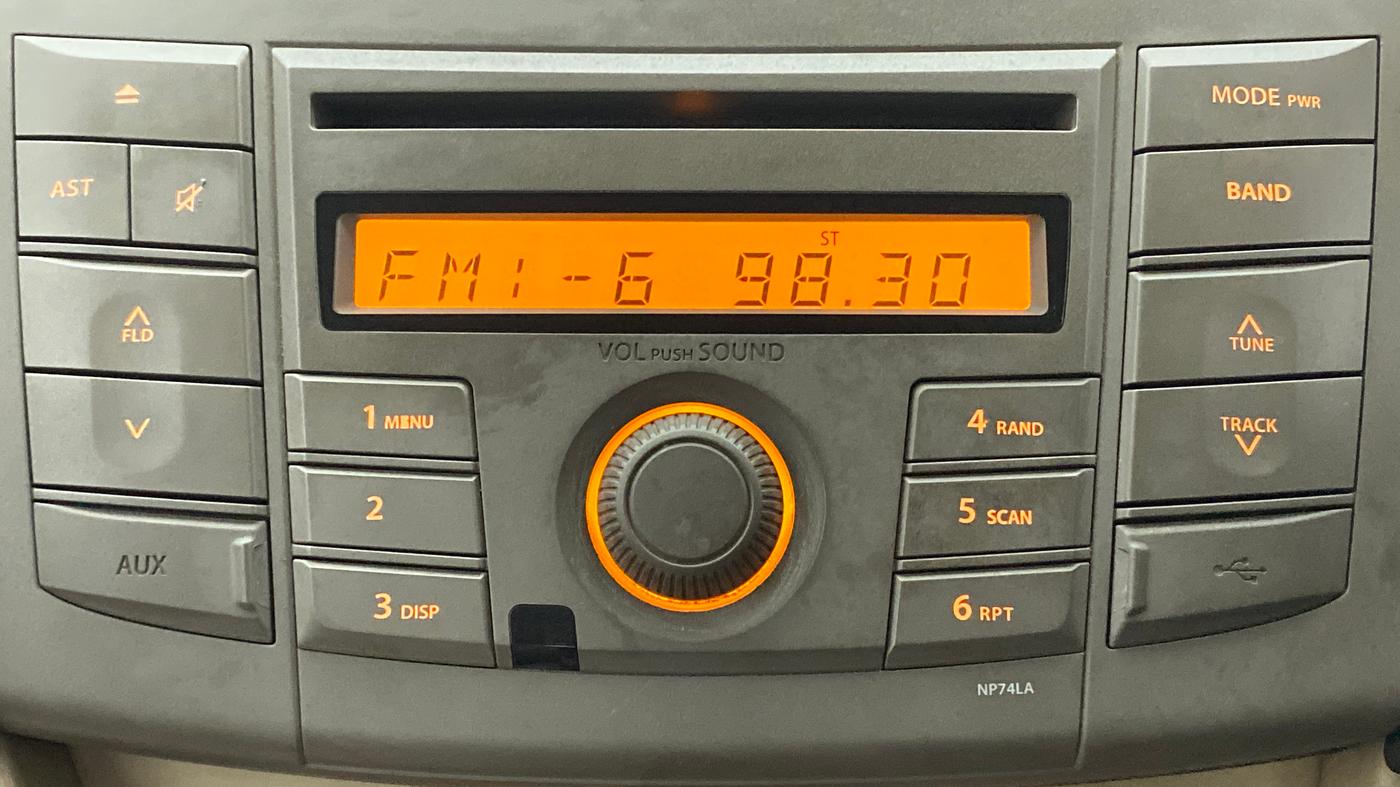 2015 Maruti Swift Dzire LXI, Petrol, Manual, 33,767 km, Infotainment System