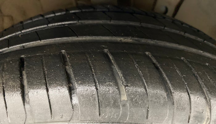 2019 Hyundai New Elantra 2.0 SX (O) AT, Petrol, Automatic, 30,241 km, Right Front Tyre Tread