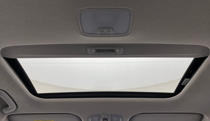 2019 Hyundai New Elantra 2.0 SX (O) AT, Petrol, Automatic, 30,241 km, Moonroof/ Sunroof