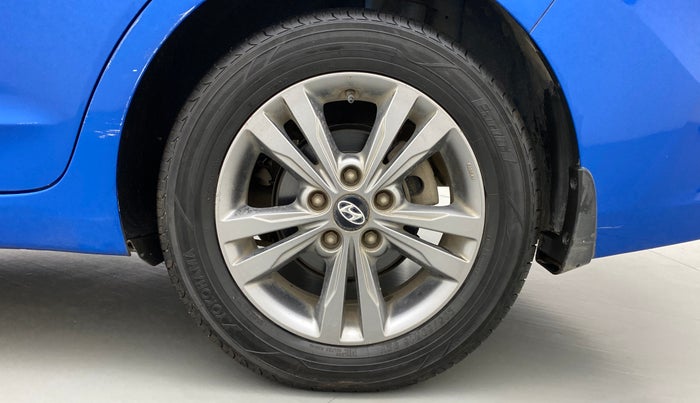 2019 Hyundai New Elantra 2.0 SX (O) AT, Petrol, Automatic, 30,241 km, Left Rear Wheel