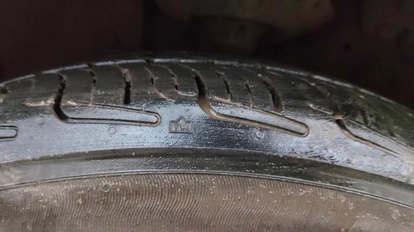 2017 Honda Jazz 1.2L I-VTEC V AT, Petrol, Automatic, 94,456 km, Left Front Tyre Tread