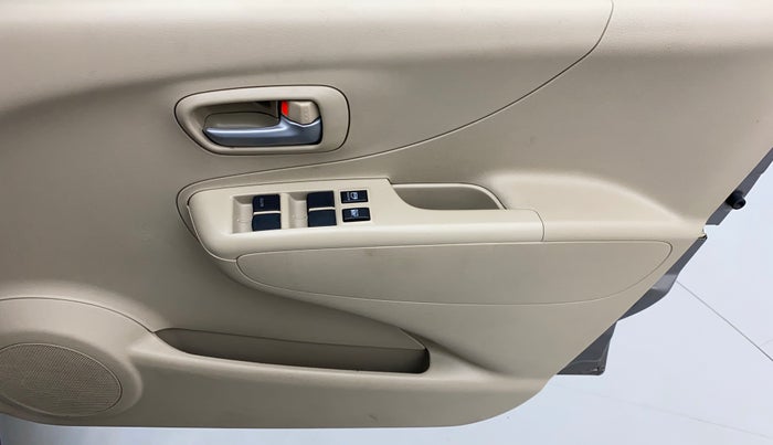 2013 Maruti A Star VXI (ABS) AT, Petrol, Automatic, 67,729 km, Driver Side Door Panels Control