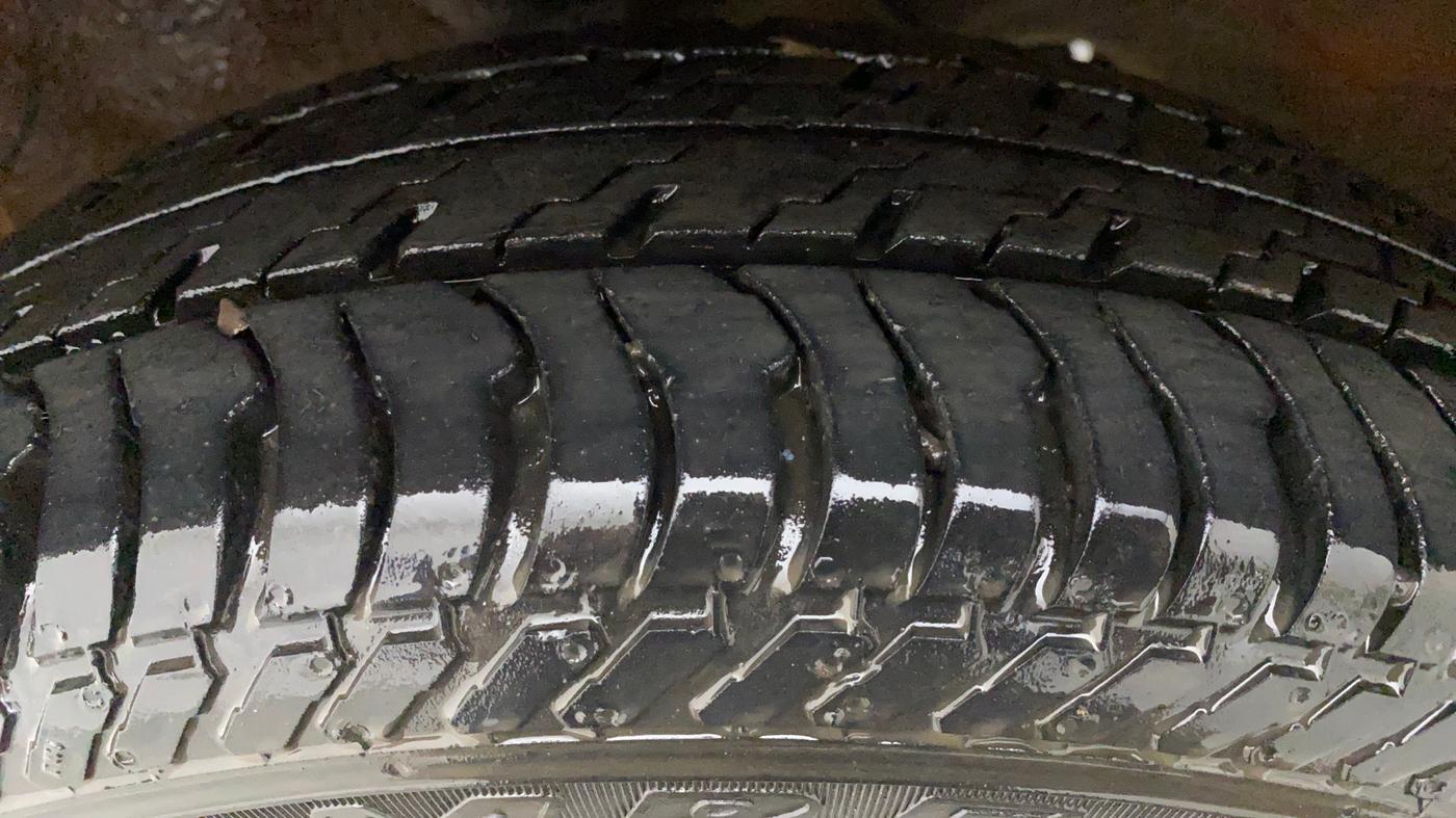 2018 Maruti Alto K10 VXI OPT, Petrol, Manual, 17,894 km, Left Front Tyre Tread