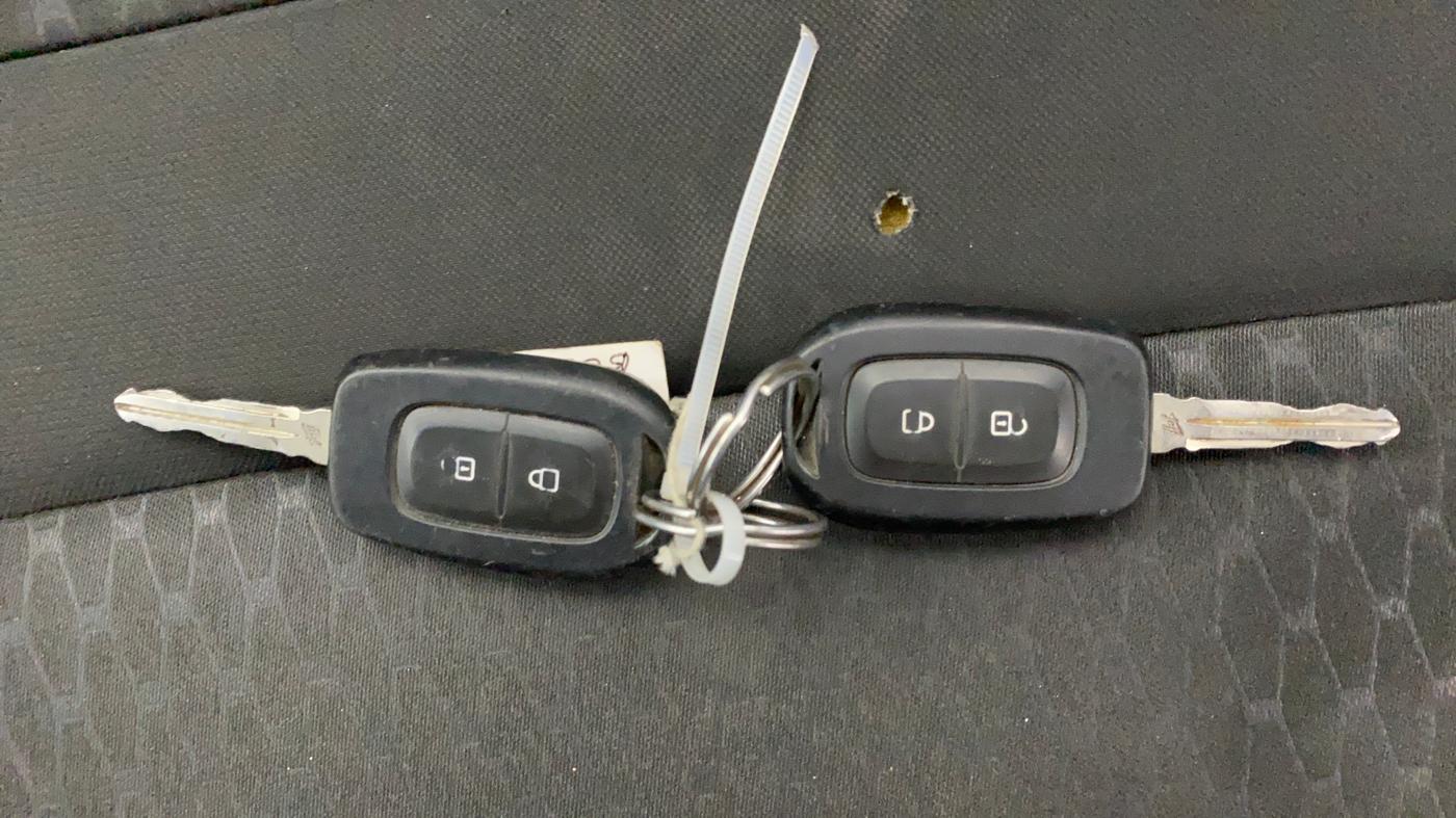2021 Nissan MAGNITE XL, Petrol, Manual, 47,315 km, Key Close Up