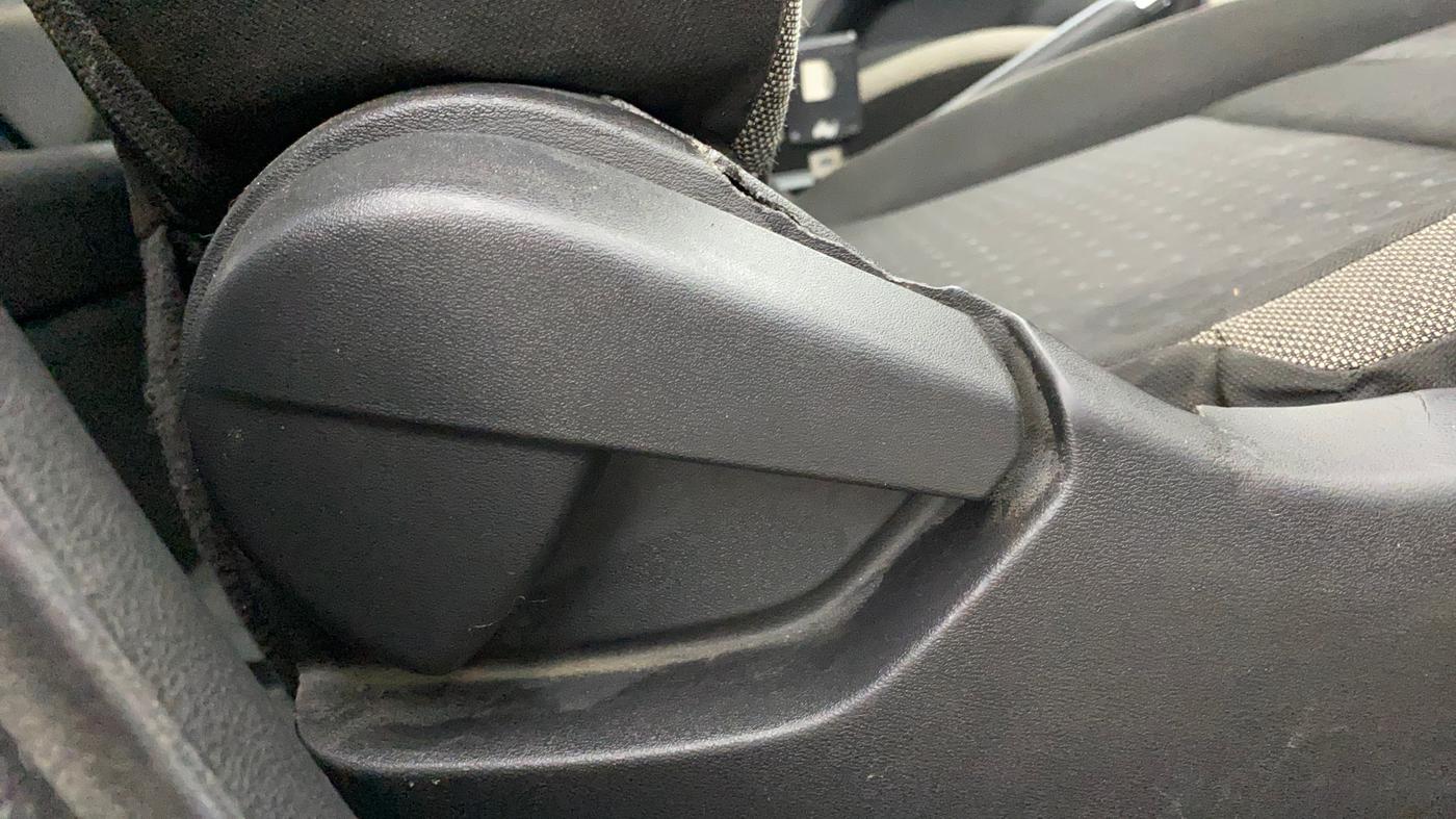 2021 Nissan MAGNITE XL, Petrol, Manual, 47,315 km, Driver Side Adjustment Panel