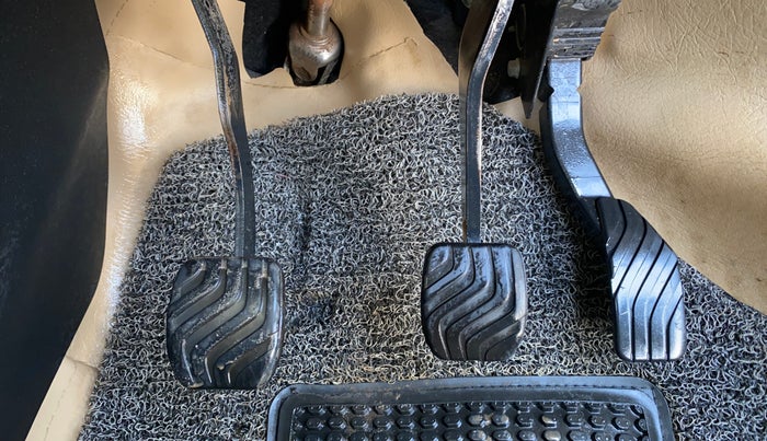 2020 Renault TRIBER RXT, Petrol, Manual, 61,393 km, Pedals