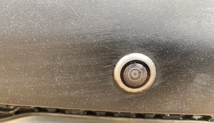 2020 Renault TRIBER RXT, Petrol, Manual, 61,393 km, Parking Camera