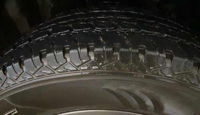 2021 Mahindra Thar LX PETROL HT 4WD AT, Petrol, Automatic, 55,622 km, Right Front Tyre Tread