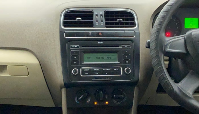 2013 Skoda Rapid AMBITION 1.6 TDI CR MT, Diesel, Manual, 77,104 km, Air Conditioner