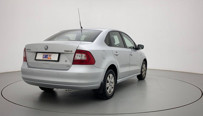 2013 Skoda Rapid AMBITION 1.6 TDI CR MT, Diesel, Manual, 77,104 km, Right Back Diagonal
