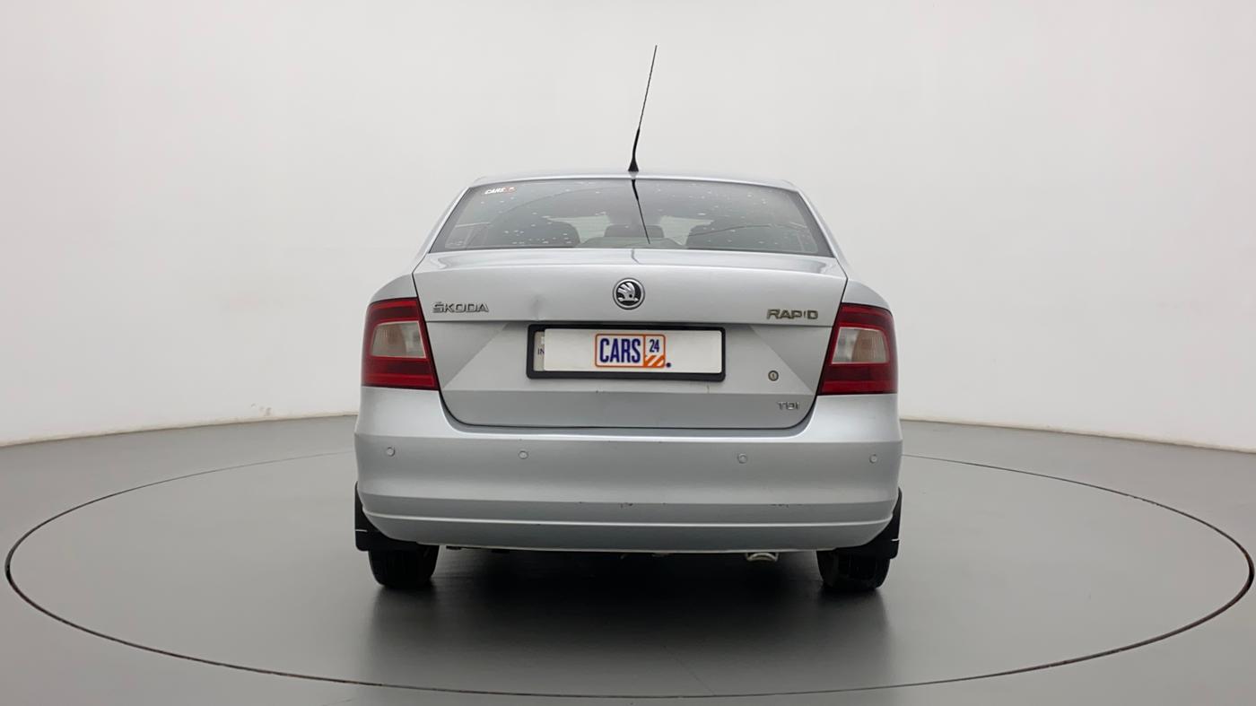 2013 Skoda Rapid AMBITION 1.6 TDI CR MT, Diesel, Manual, 77,104 km, Back/Rear