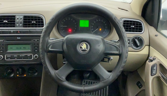 2013 Skoda Rapid AMBITION 1.6 TDI CR MT, Diesel, Manual, 77,104 km, Steering Wheel Close Up