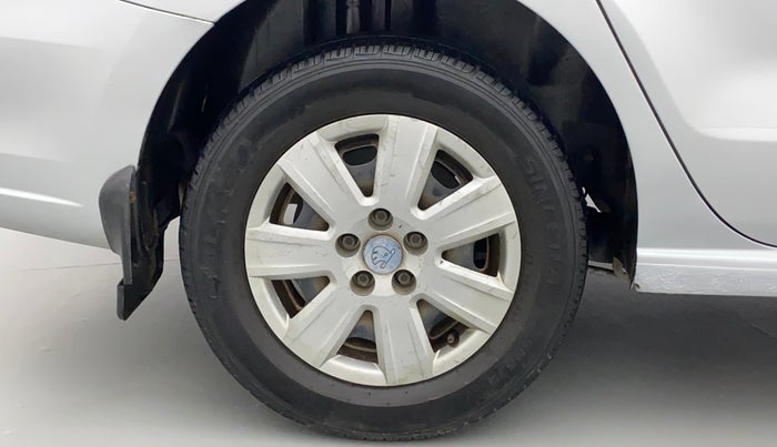 2013 Skoda Rapid AMBITION 1.6 TDI CR MT, Diesel, Manual, 77,104 km, Right Rear Wheel