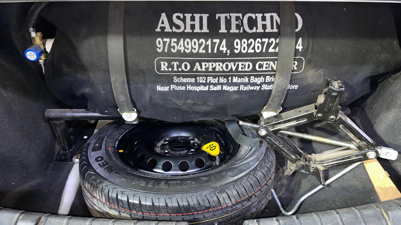 2022 Tata TIGOR XZ PETROL, CNG, Manual, 45,689 km, Boot Inside