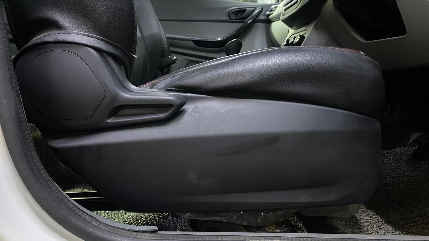 2022 Tata TIGOR XZ PETROL, CNG, Manual, 45,689 km, Driver Side Adjustment Panel