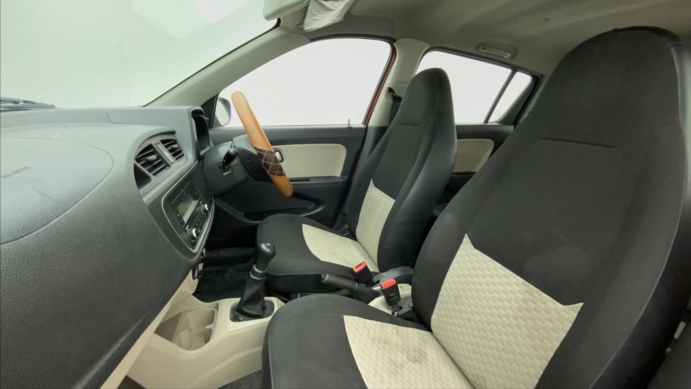 2019 Maruti Alto VXI, Petrol, Manual, 16,903 km, Right Side Front Door Cabin