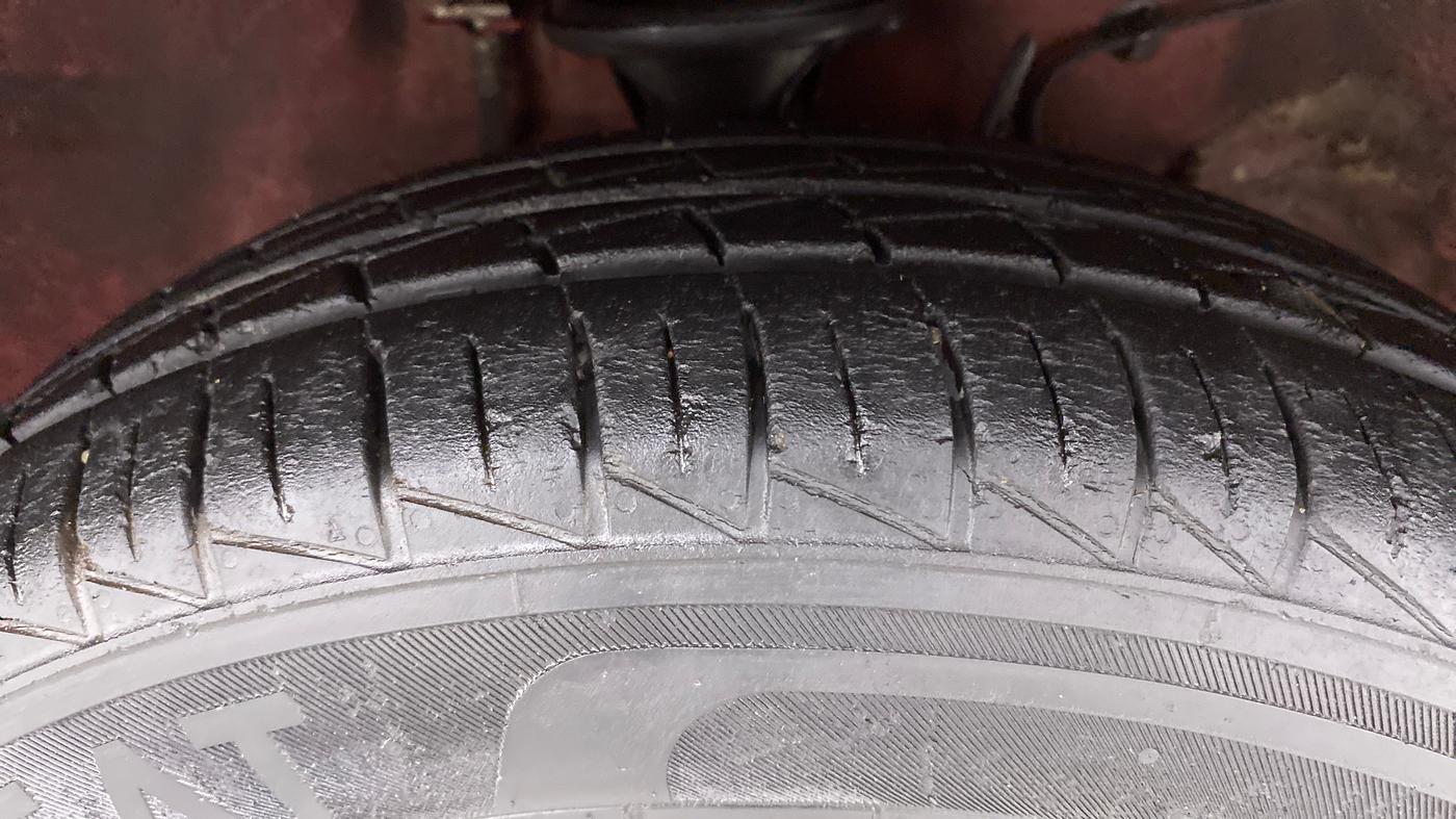 2019 Maruti Alto VXI, Petrol, Manual, 16,903 km, Right Front Tyre Tread