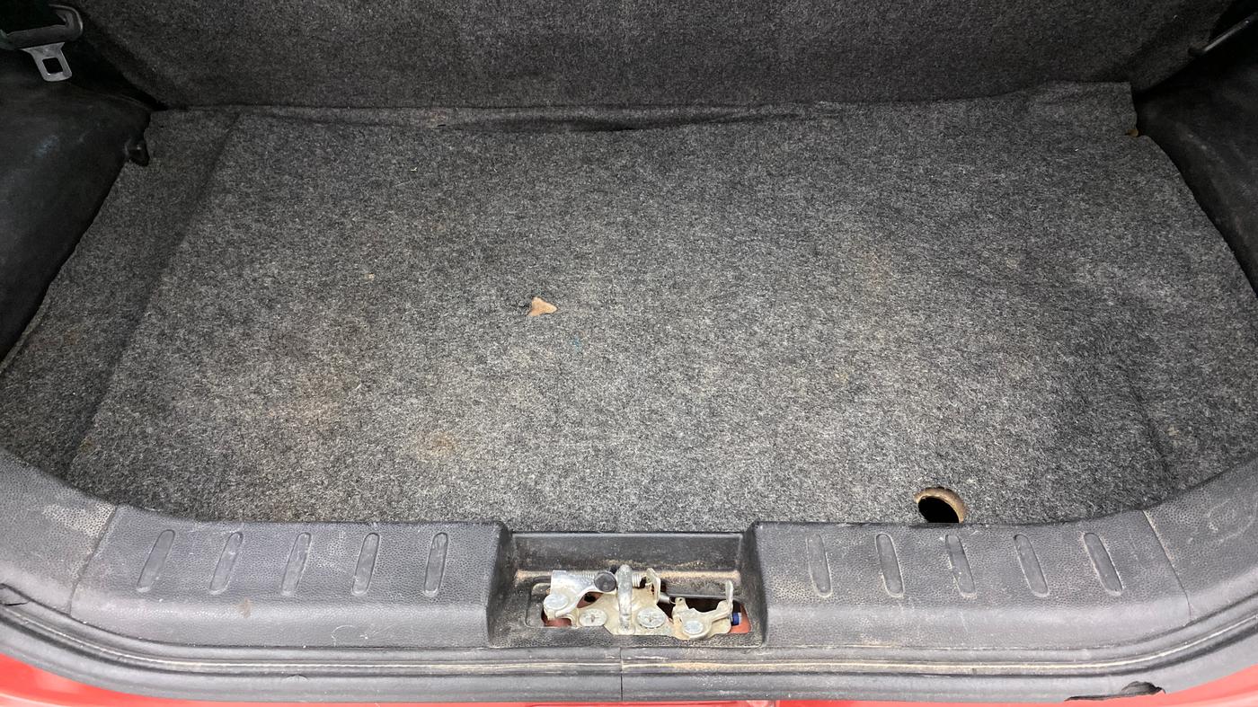 2019 Maruti Alto VXI, Petrol, Manual, 16,903 km, Boot Inside