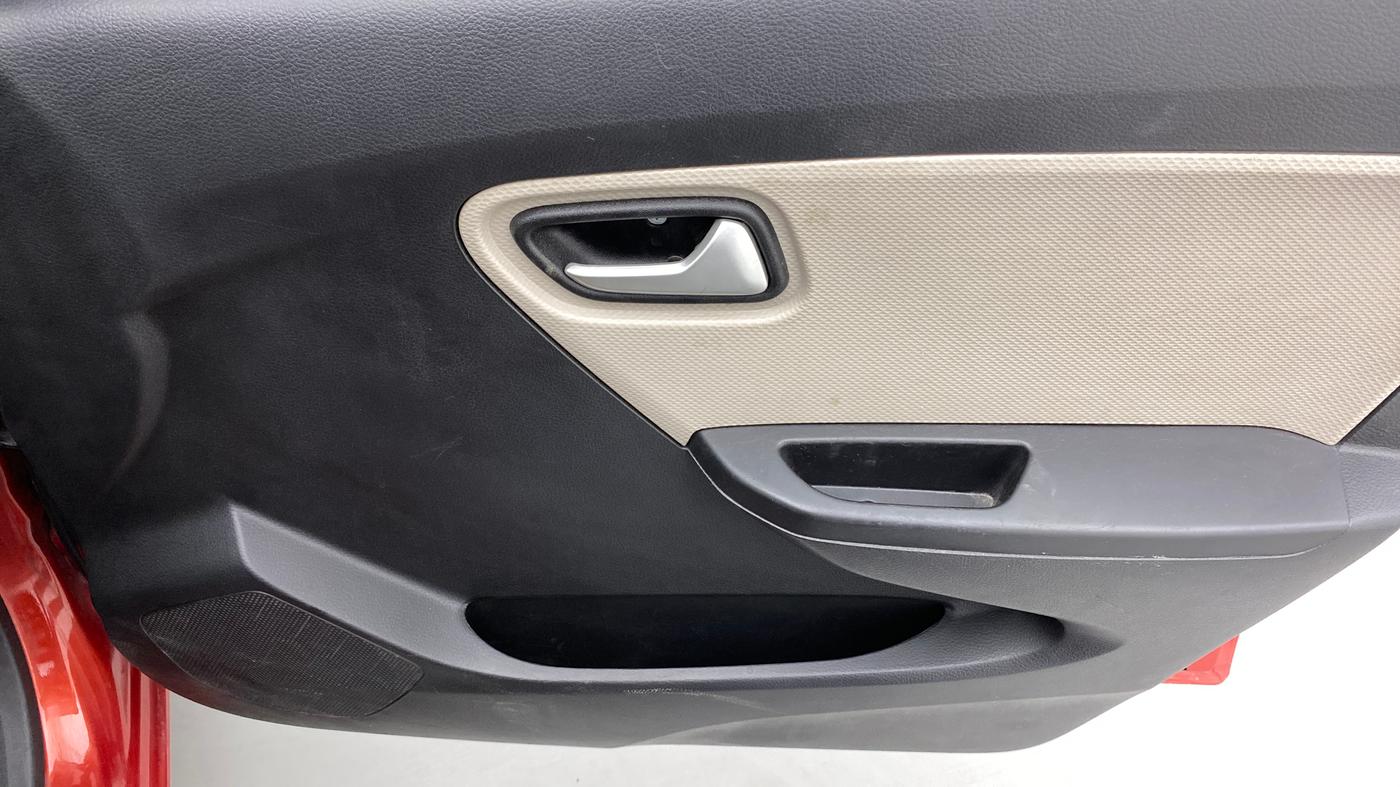 2019 Maruti Alto VXI, Petrol, Manual, 16,903 km, Driver Side Door Panels Control