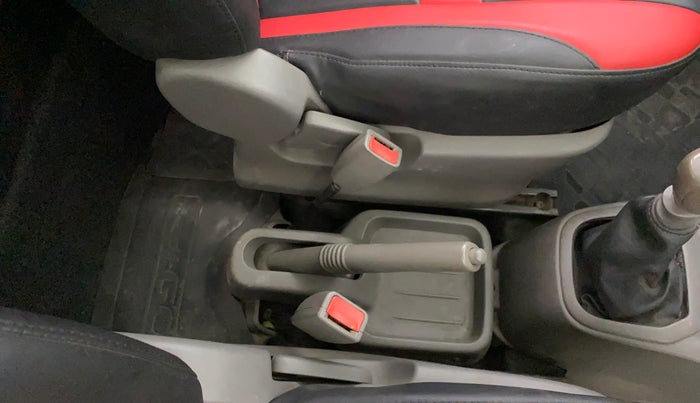 2016 Datsun Redi Go S, Petrol, Manual, 63,222 km, Driver Side Adjustment Panel