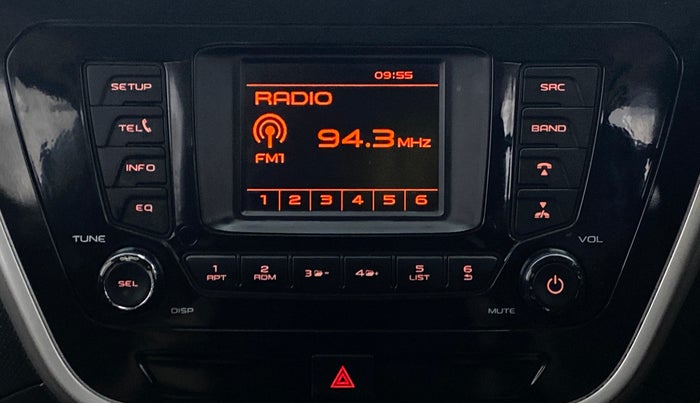 2016 Mahindra TUV300 T8, Diesel, Manual, 76,125 km, Infotainment System