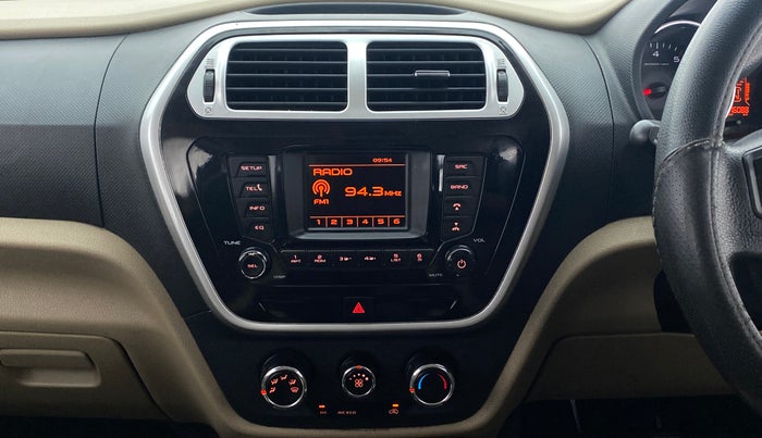 2016 Mahindra TUV300 T8, Diesel, Manual, 76,125 km, Air Conditioner