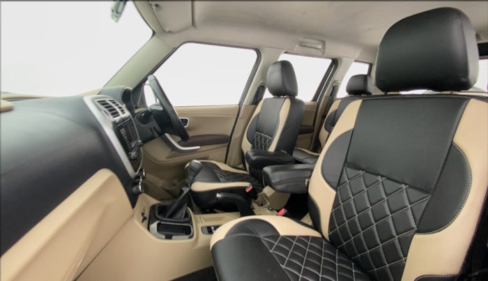 2016 Mahindra TUV300 T8, Diesel, Manual, 76,125 km, Right Side Front Door Cabin