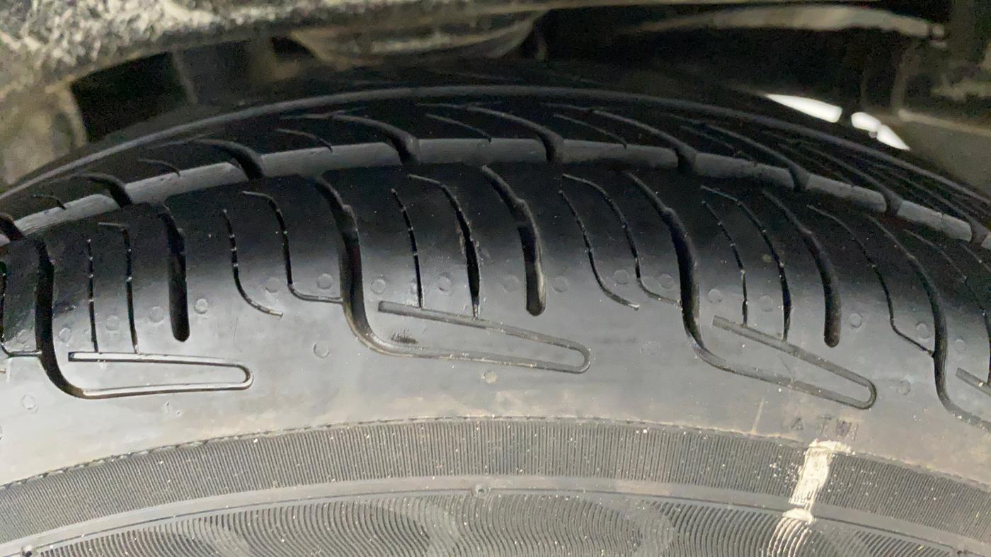 2018 Maruti Alto 800 LXI, CNG, Manual, 36,164 km, Left Rear Tyre Tread
