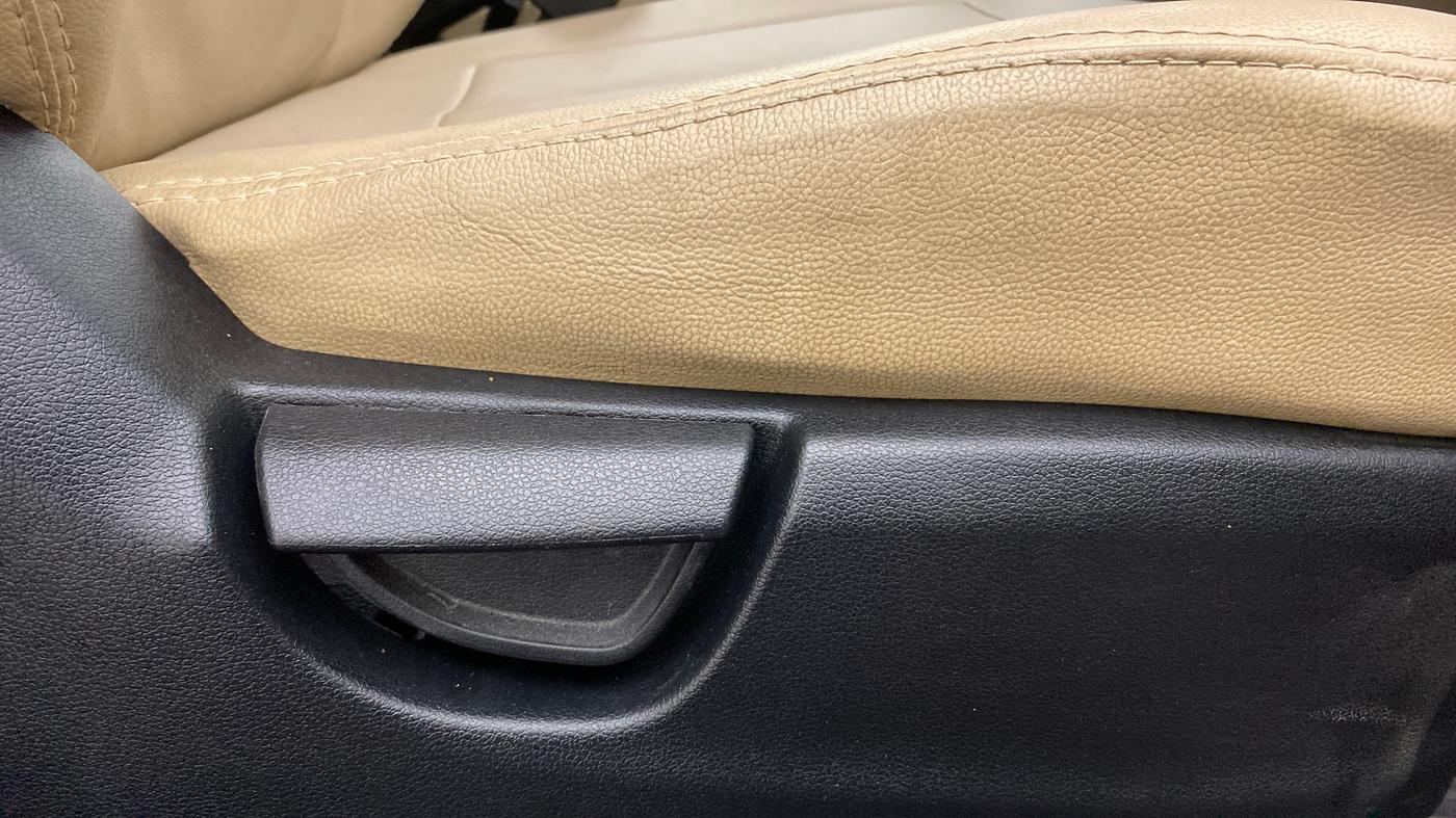 2019 Hyundai NEW SANTRO SPORTZ AMT, Petrol, Automatic, 38,308 km, Driver Side Adjustment Panel