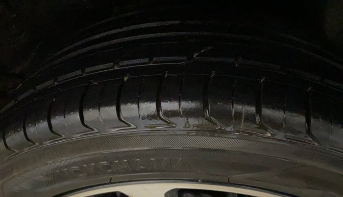 2020 Tata ALTROZ XZ PETROL, Petrol, Manual, 1,05,059 km, Left Rear Tyre Tread